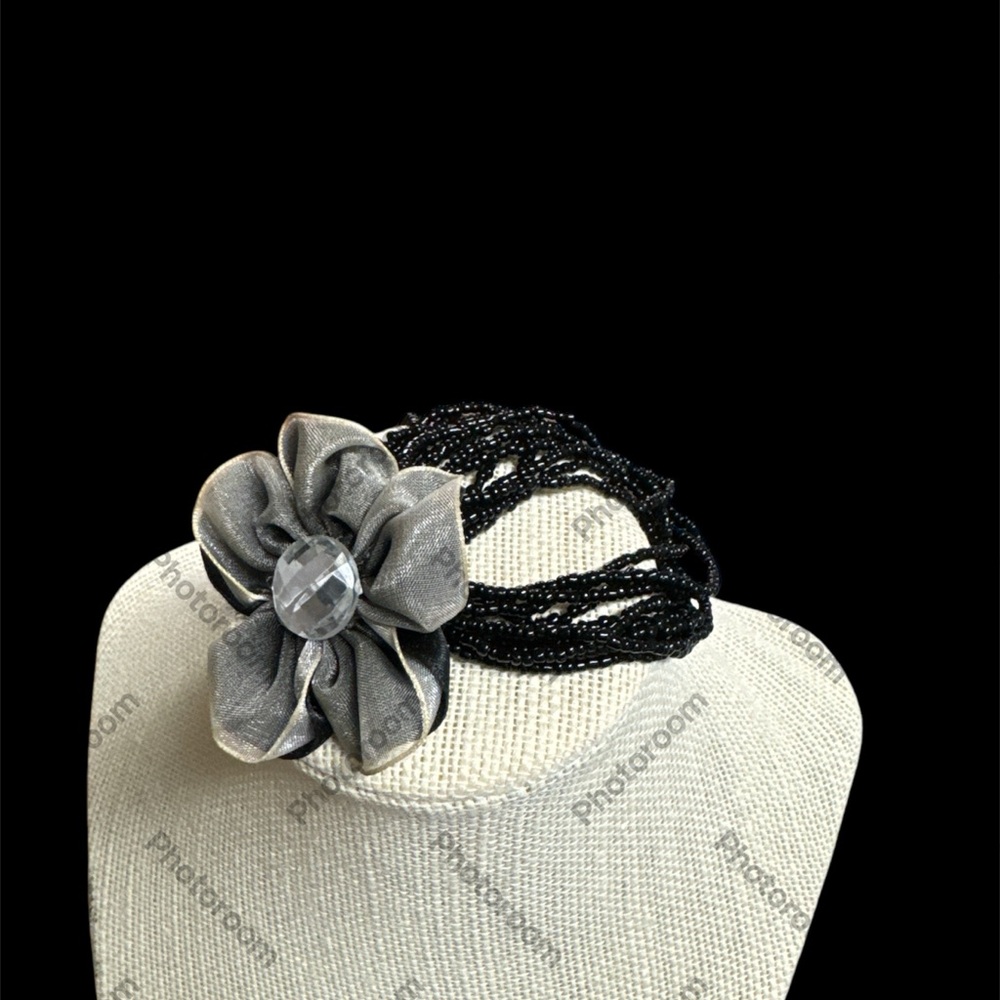 Black beaded Stretchy Bracelet with Cloth Gray and Black Flower pin. (C-I)